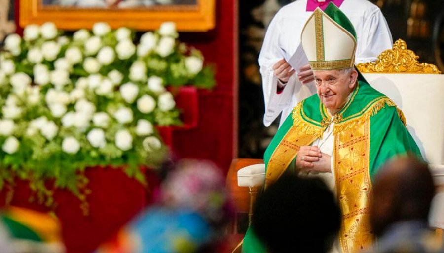 Papa Françesku bën thirrjen: Bota nuk ka nevojë për armë, por për paqe