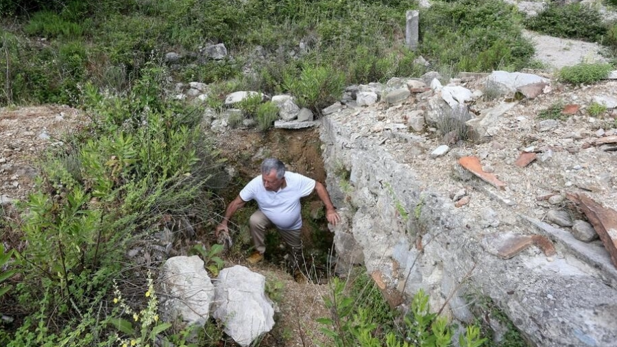 AFP: Vjedhja e trashëgimisë, plaçkitësit bëjnë kërdinë në zonat arkeologjike shqiptare