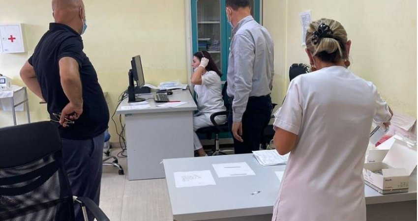 Interesim i madh i qytetarëve për testet COVID-19, në Prishtinë hapet qendra e dytë