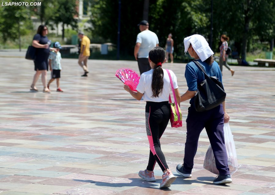OKB: Popullsia e Shqipërisë do ulet në 2,5 milionë e më pas në 1,1 milionë