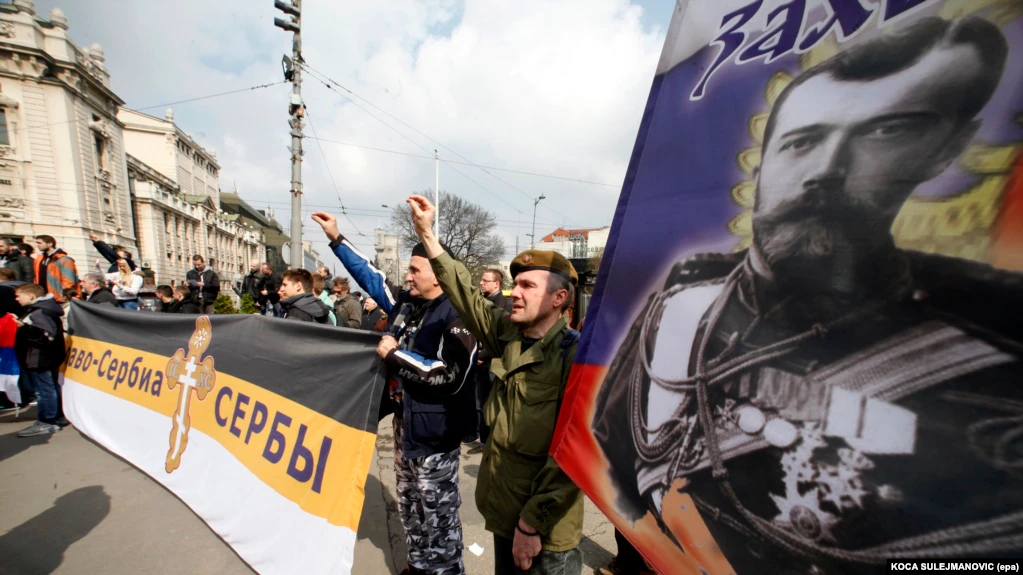 E djathta ekstreme e Serbisë, thirrje Vuçiçit të injorojnë BE dhe të mbështesë Rusinë