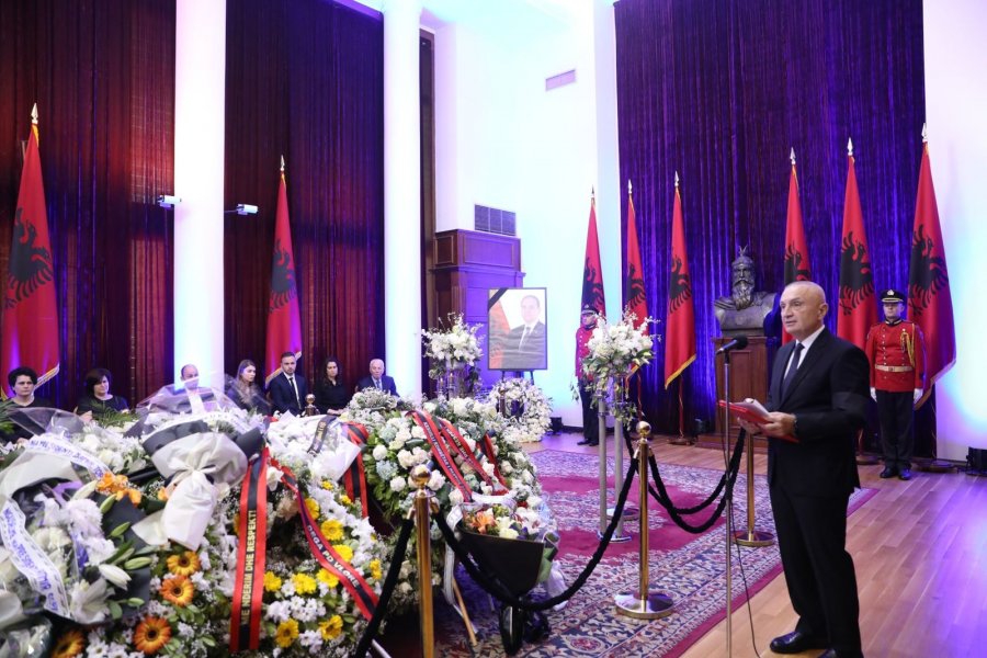 Fjala e plotë e Presidentit Meta në funeralin shtetëror për ish-Presidentit Nishani