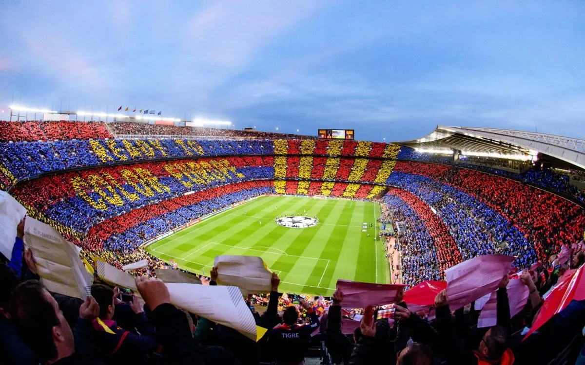 ‘Camp Nou’ kthehet në kalçeto, Barcelona i lë stadiumin tifozëve për 300 euro 
