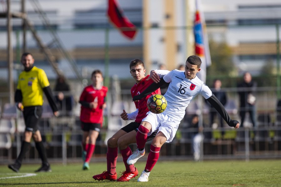 Luhen në “Kukës Arena”, Kombëtarja U-15 programon dy miqësore me Kosovën U-15 në qershor