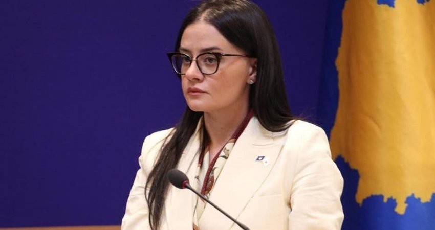 Përmendi Kosovën, ish-ministrja i reagon ashpër ministrit rus