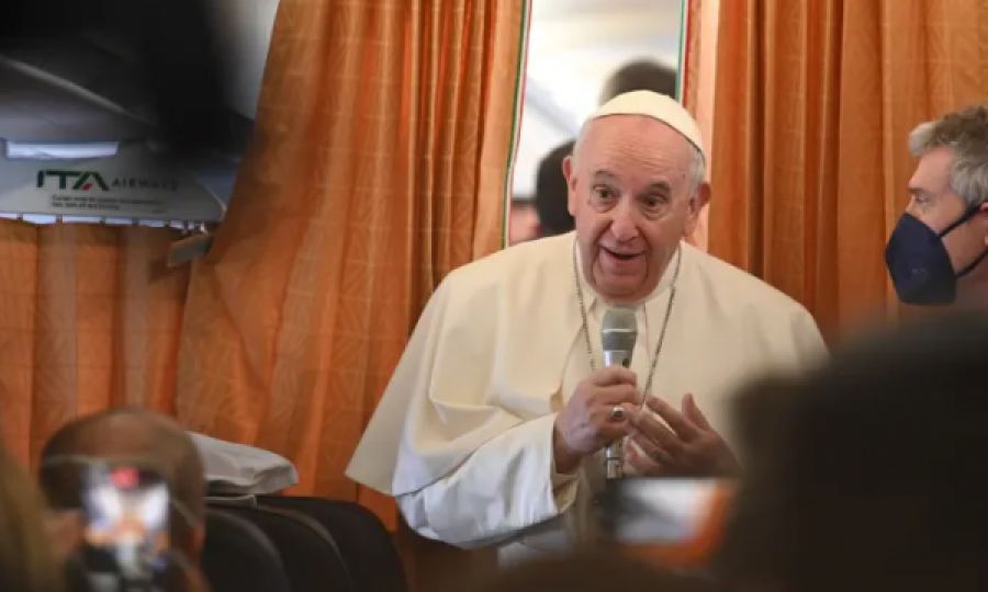 Kievi ripërsërit ftesën për Papa Françeskun: Ejani në Ukrainë