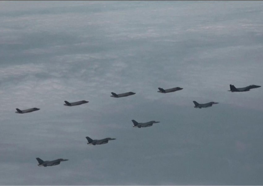 Avionët amerikanë ‘rrethojnë’ Korenë e Veriut