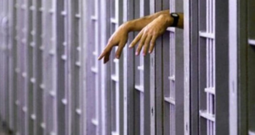 Prishtinë, dënohet me tri vjet burgim i akuzuari për grabitje