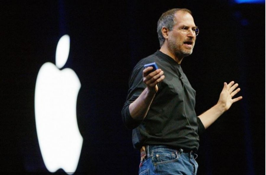 Dalin në ankand artikuj të rrallë që i përkisnin Steve Jobs