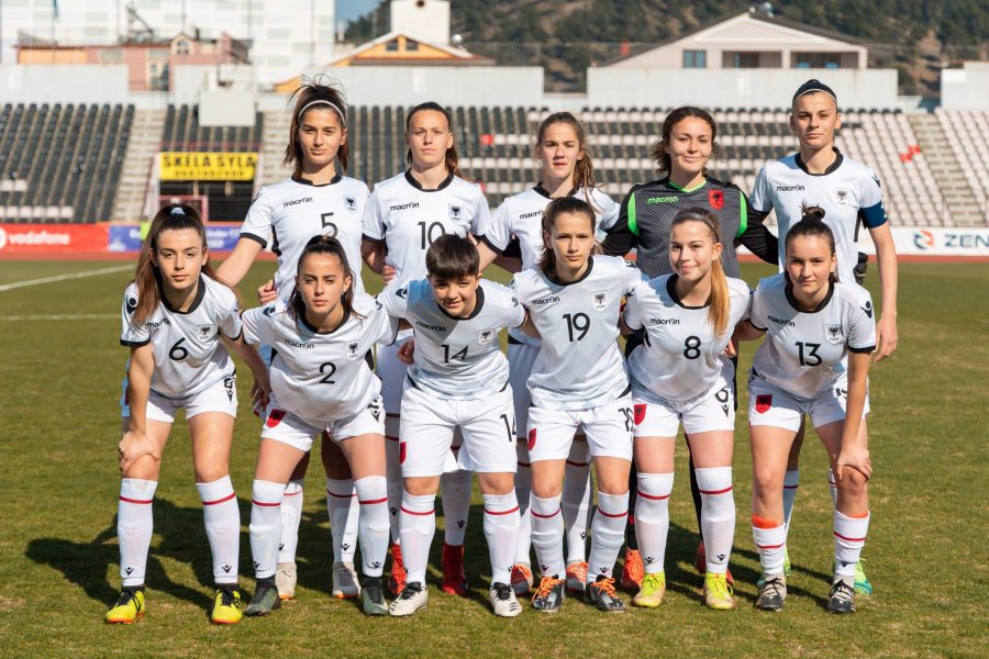 Europiani U-17 për femra / Shqipëria mundet në sfidën e dytë të kualifikueseve nga Skocia