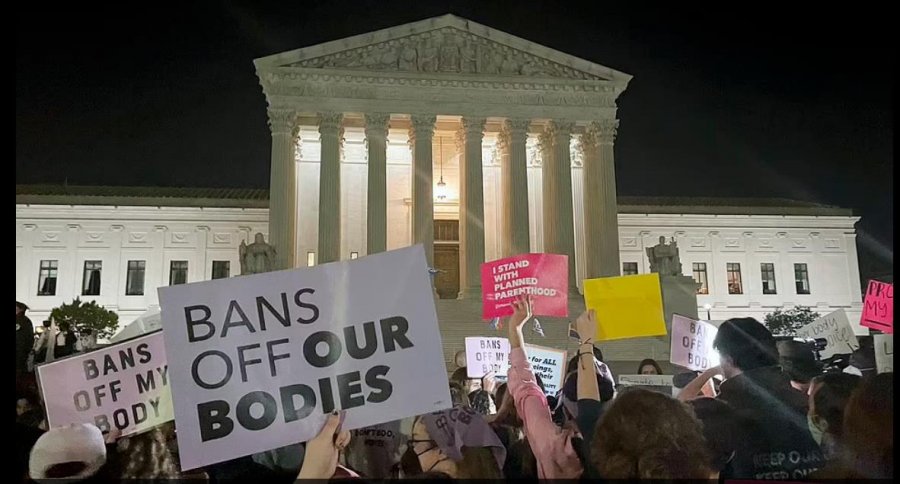 Drafti ‘bombë’ që rikthen ndalimin e abortit, Gjykata e Lartë në SHBA mund të shkruajë histori