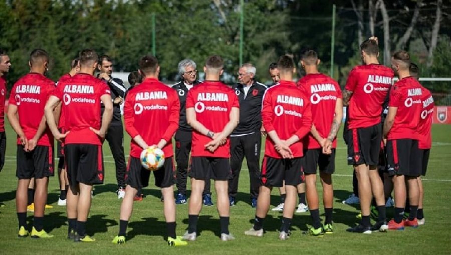 Shqipëria merr një barazim në Abu Dhabi, Rejën e shpëtojnë 'veteranët'