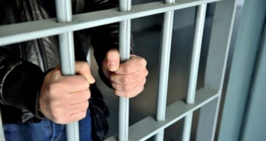 Abuzoi seksualisht me djem, ish-prifti dënohet me 30 vjet burg