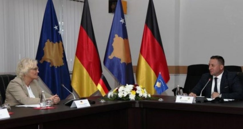 Ministri Mehaj në vizitë zyrtare në Gjermani
