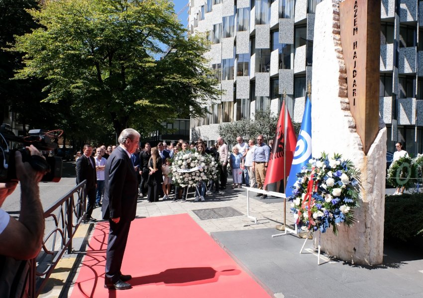 Zëri i Amerikës/ Lideri i opozitës, Berisha, thirrje për protesta