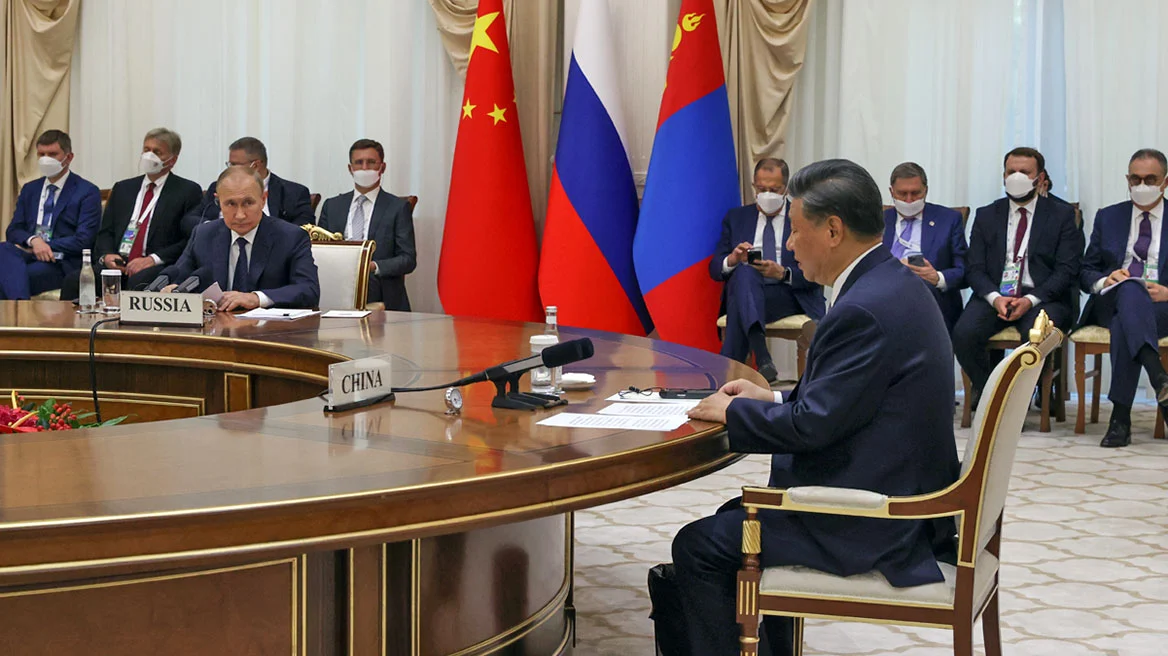 Xi Jinping shmangu pjesëmarrjen në një darkë me Putinin në Samarkand