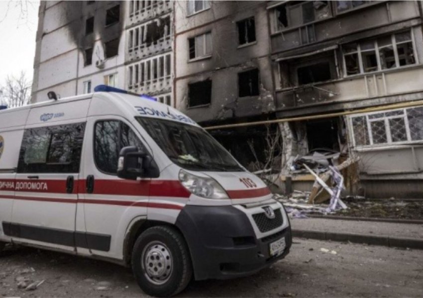 Raketat ruse godasin spitalin gjatë evakuimit të pacientëve Kharkiv, humbin jetën 4 mjekë