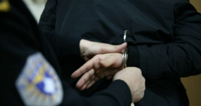 Arrestohet një person në Fushë Kosovë, dyshohet se tentoi ta dhunonte një vajzë