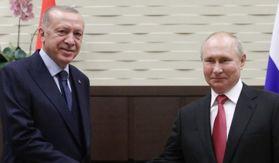 Erdogani i bën thirrje Putinit të mos i përshkallëzojë tensionet në Ukrainë