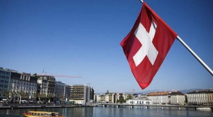 Vetmia që ‘mbyt’/ Çfarë po ndodh në Zvicër? Studimi shqetësues: Të rinjtë ‘të pushtuar’ nga stresi dhe ankthi