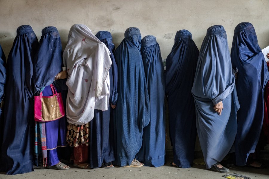 Rritet numri i vetëvrasjeve të grave në Afganistan, shkak qeverisja nga talebanët