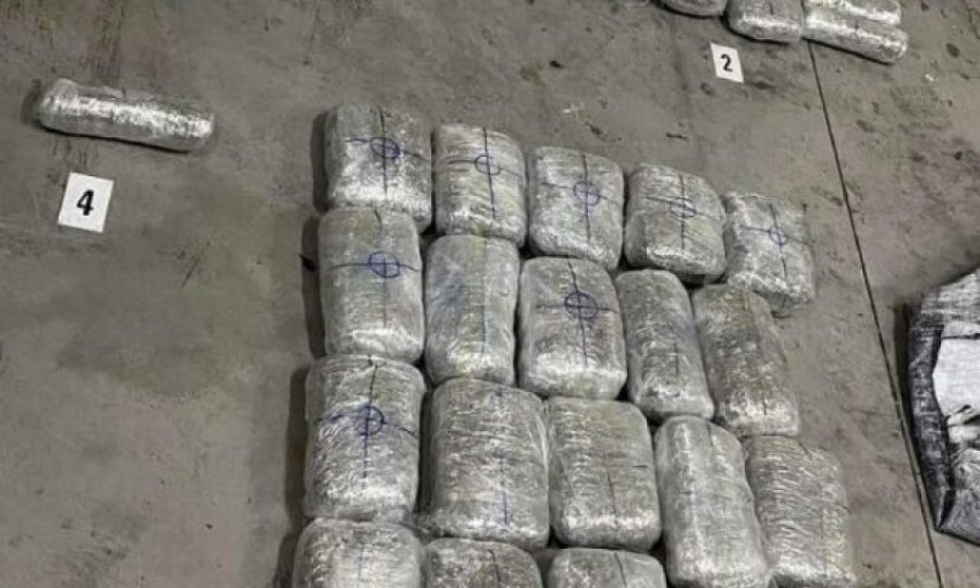 Policia malazeze konfiskoi 27 tonë drogë për 12 vjet