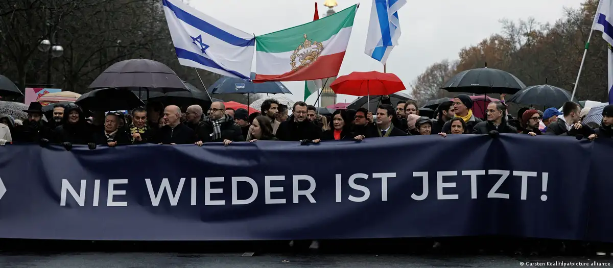 Mijëra vetë demonstrojnë në Berlin kundër antisemitizmit