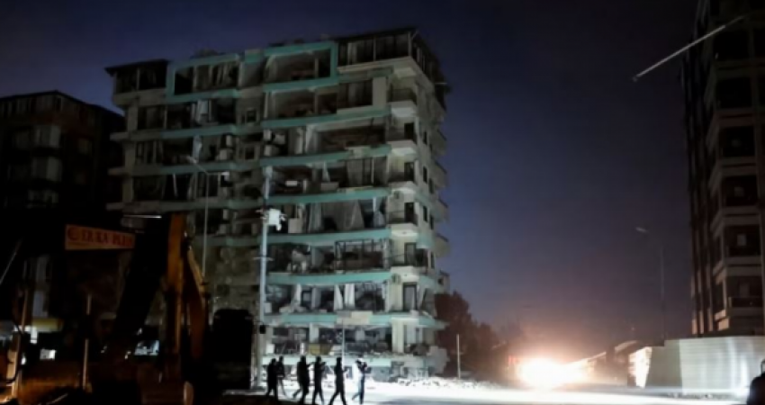 Shkon në 11 numri i vikimave nga tërmeti i ri në Turqi, qindra të plagosur