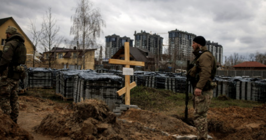 Meloni në Bucha të Ukrainës, homazhe për viktimat e masakrës