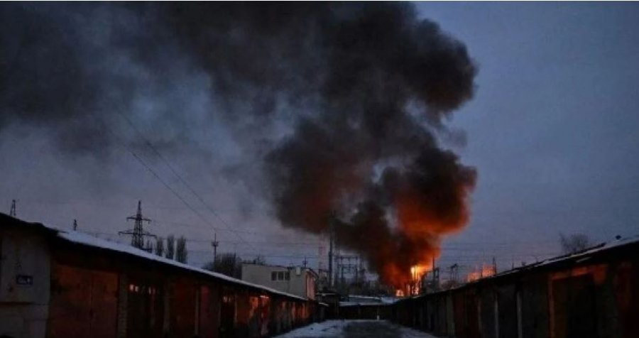 Ukrainë/ Shpërthimet tronditin Kievin në orët e para të Vitit të Ri