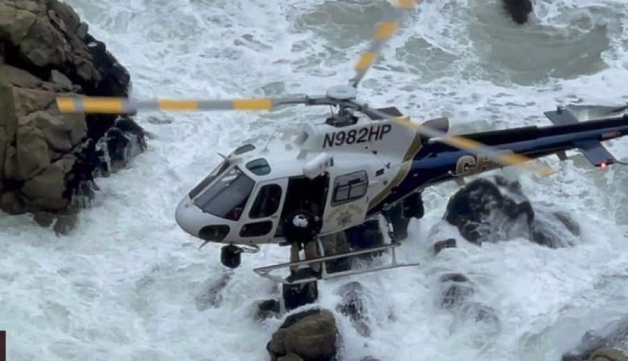 Makina me gjithë familjen bie në një humnerë në Kaliforni, shpëtohen me helikopter