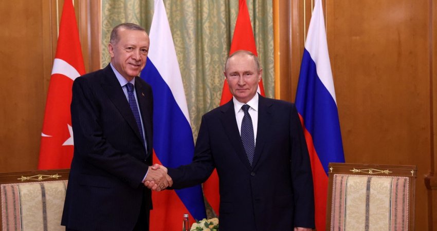 Putin gjatë muajit gusht në Turqi, do të takohet me Erdoganin për marrëveshjen e drithit