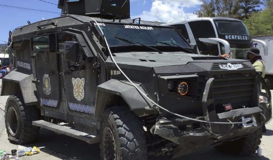 Meksikë, sulm me bombë ndaj oficerëve të policisë dhe prokurorëve  