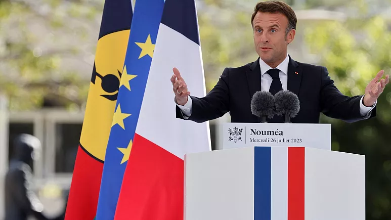 Emmanuel Macron këmbëngul se Kaledonia e Re i përket Francës