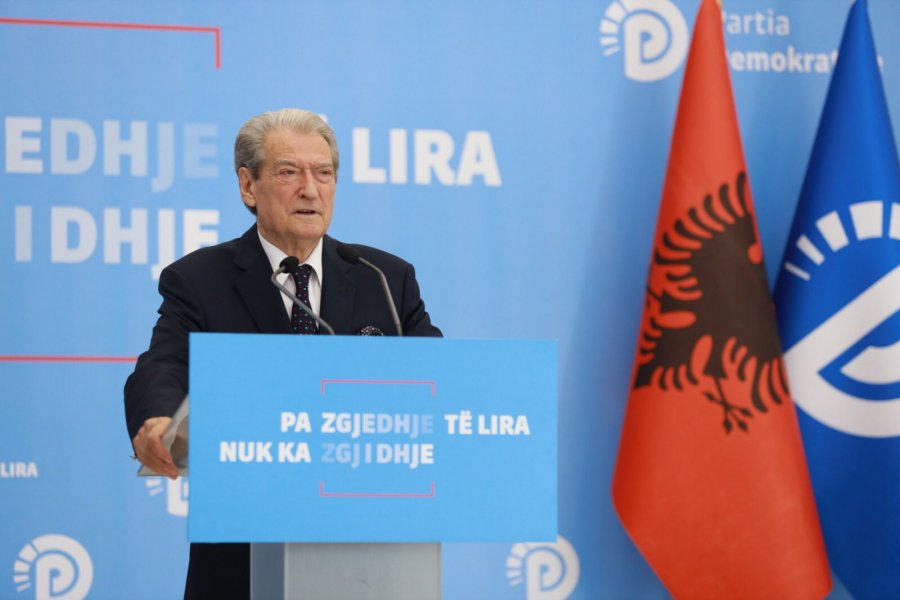 Berisha: Rama me urdhër të Vuçiç anulon takimin me qeverinë e Kosovës