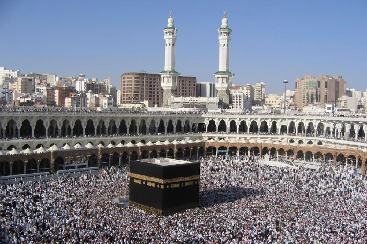 Mbi dy milionë myslimanë filluan pelegrinazhin e haxhit në Arabinë Saudite