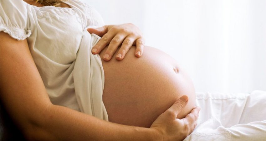 Këto janë ndryshimet e çuditshme që ndodhin në trupin e një gruaje shtatzënë