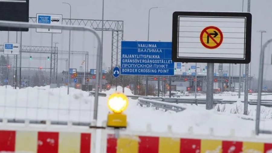 Kremlini paralajmëron Poloninë: Mos bëni gabim të dërgoni trupa në kufirin Finlandë-Rusi