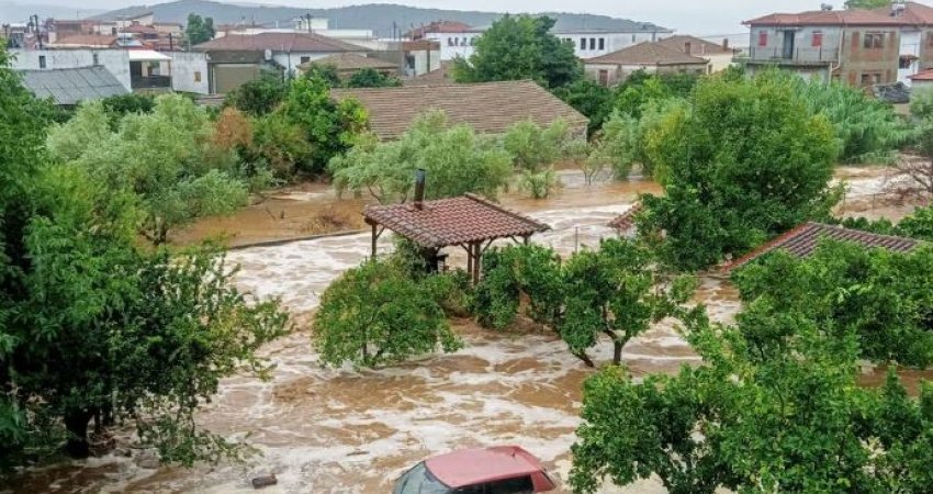 Një i mbytur nga shiu i rrëmbyeshëm në Greqi