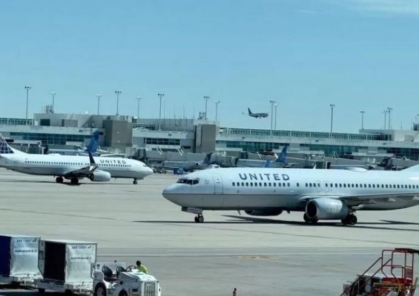 'United Airlines' ndalon përkohësisht të gjitha fluturimet në ShBA