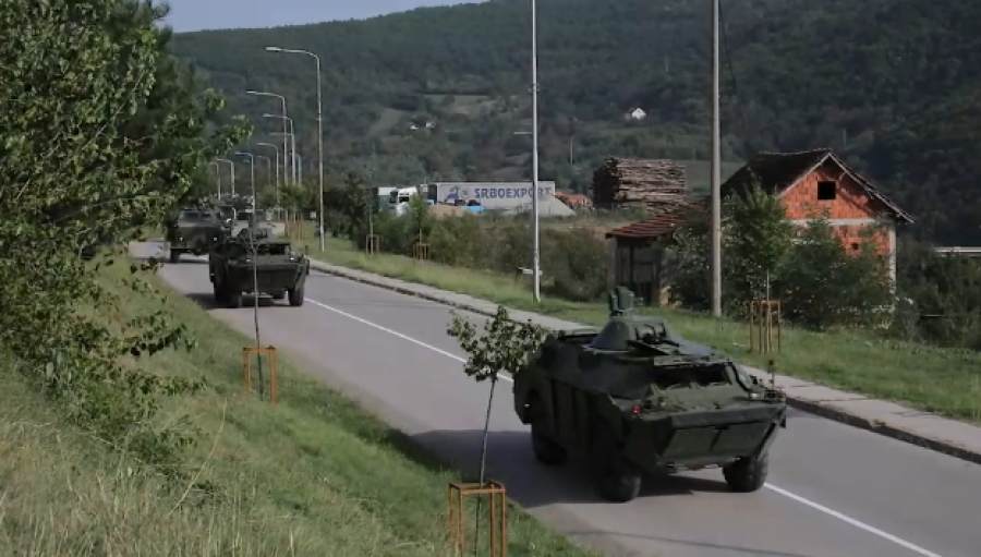 Vrasja e policit në veri, një ditë më parë u raportua se Serbia çoi afër kufirit me Kosovën ushtrinë e policinë