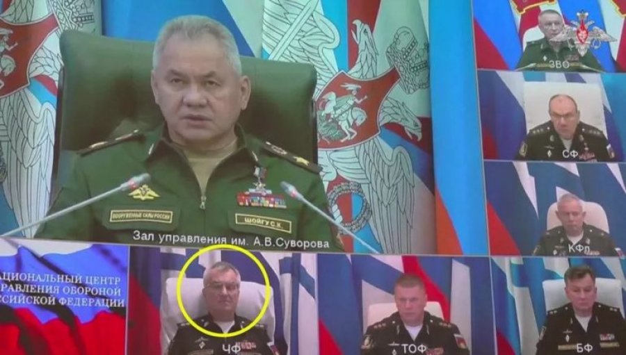 Rusia përgënjeshtron pretendimin e Ukrainës se i ka vrarë komandantin e Flotës së Detit të Zi, e shfaq në një konferencë për shtyp