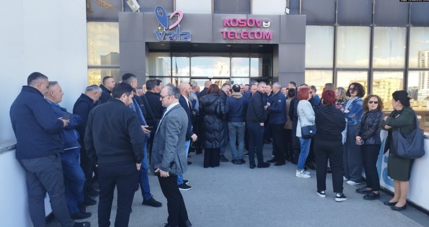 Zyrtari i Telekomit: Llogaritë janë bllokuar për shkak të borxheve, por detyrimet janë plotësuar