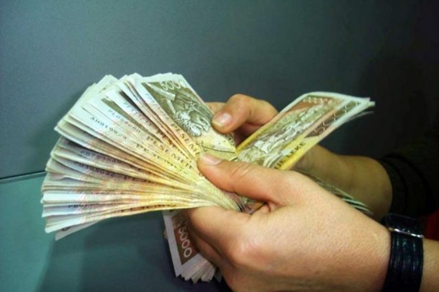 Shpenzimet, raporti: Mbi 27 mijë fatura u dorëzuan në Thesar jashtë afatit