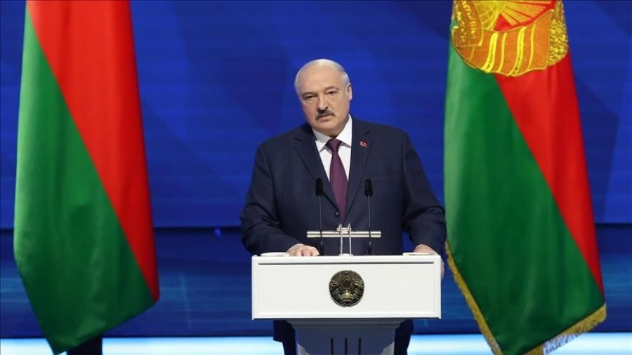 Trupat në kufi me Ukrainën, Lukashenko: Një dyzinë dronë ukrainas shkelën hapsirën ajore...