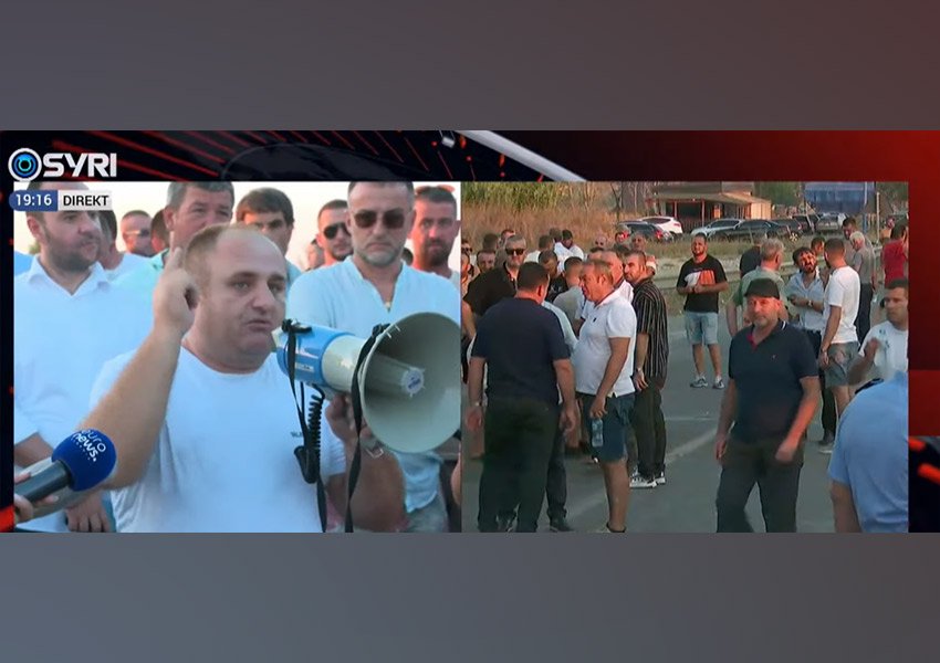 Protesta e 6 e Thumanës/ Qytetari: Këta të vrasin, ‘vriteni’ frikën para se t’ua marrë pushteti