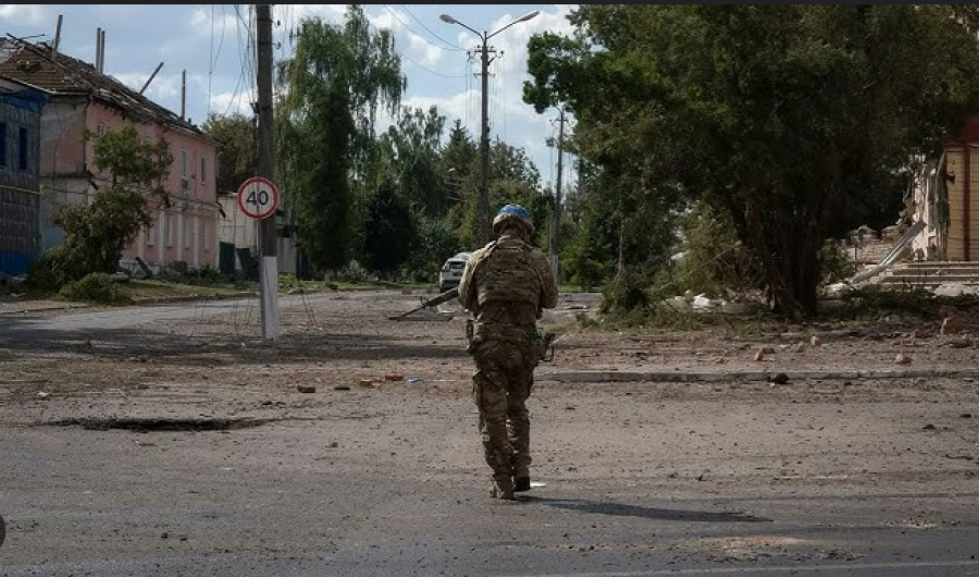 Zelensky: Ukraina tashmë kontrollon mbi 1250 kilometra katrorë në rajonin e Kurskut