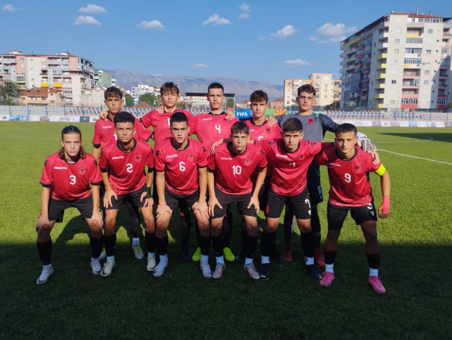 Miqësorja e parë/ Shqipëria U-15 barazon 1-1 me Maqedoninë e Veriut në 'Gjorgji Kyçyku'