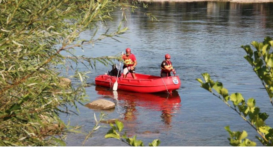 Gjendet trupi i një emIgranti tjetër pas fundosjes së anijes në lumin Drina