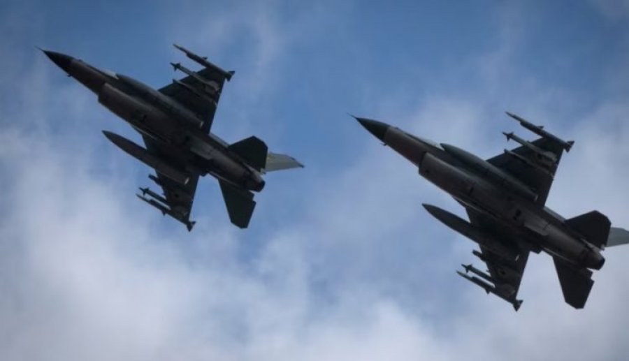 Ukraina konfirmon se një avion i saj F-16 u rrëzua gjatë një sulmi rus 